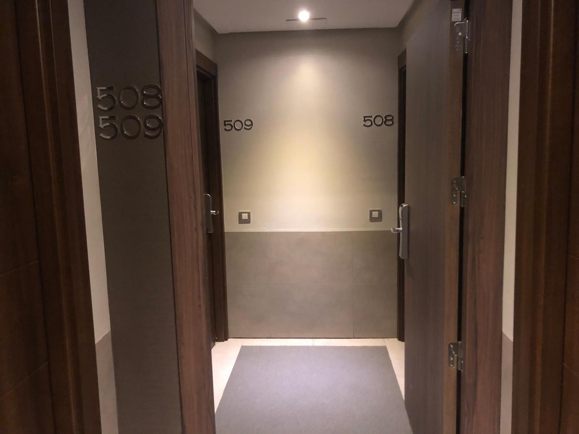 Suites Viena Plaza De Espana Мадрид Екстериор снимка